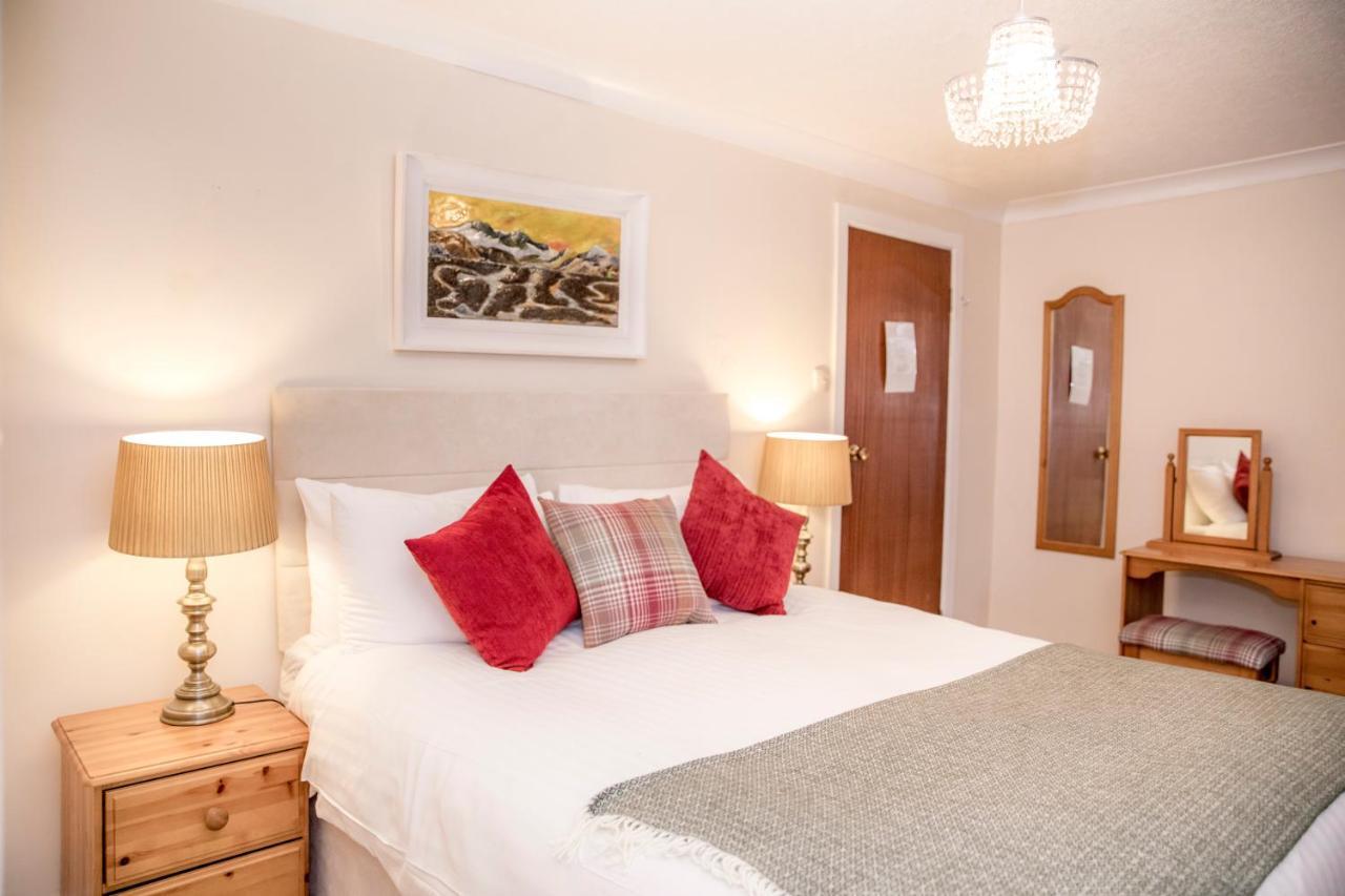 Royal Goat Hotel Beddgelert Buitenkant foto