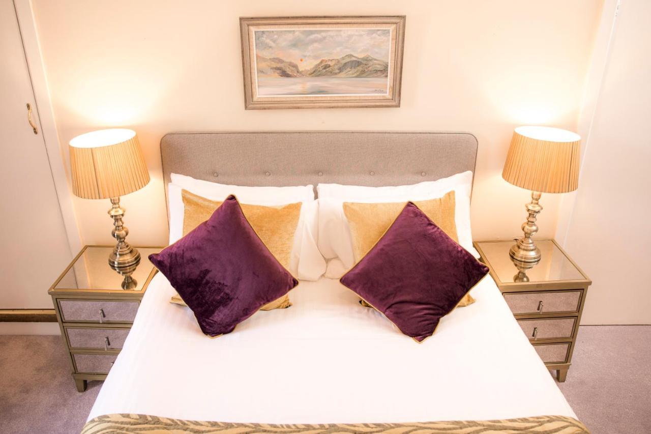 Royal Goat Hotel Beddgelert Buitenkant foto