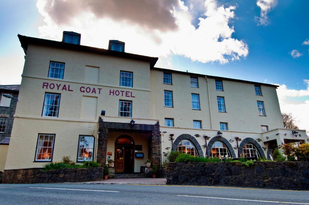 Royal Goat Hotel Beddgelert Buitenkant foto